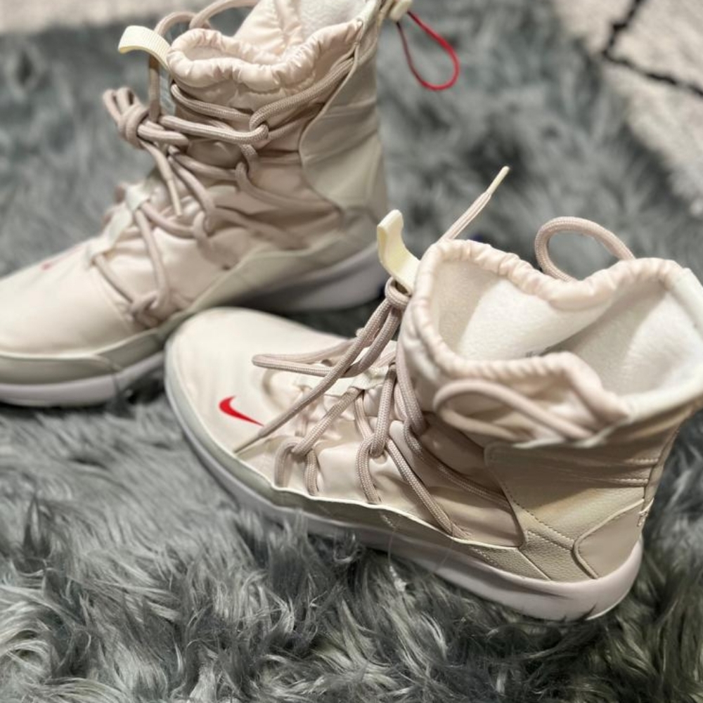 Nike boots